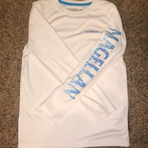 I am selling a Magellan shirt